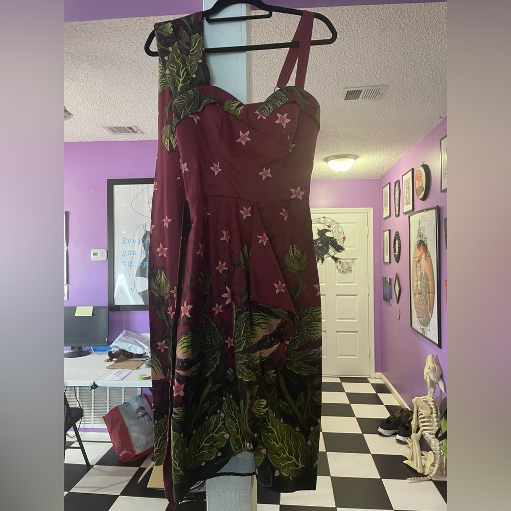 Vixen by Micheline Pitt Venus Mantrap sarong dress. Size large NWT